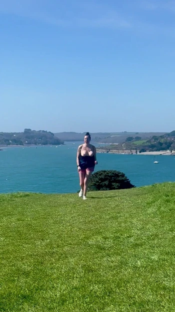 Milfs Big Bouncing Tits