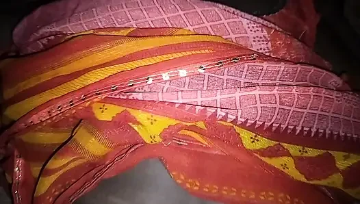 Indian hot Desi Bhabhi Fucking in Hindi