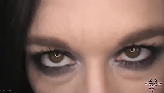 Schau Mir in Die Augen Mit Sinn Sage