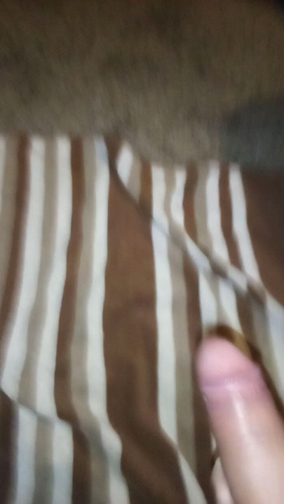 Self AKA: Manlymeatstick69 After Edging myself for 4 Hours , to Redheads... End result A BIG LOAD! Hey, fuck it! Why not?? Thi