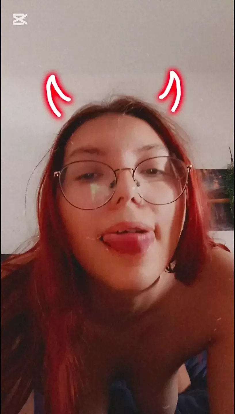 AMATEUR SELFMADE SNAPCHAT SLUT COMPILATION
