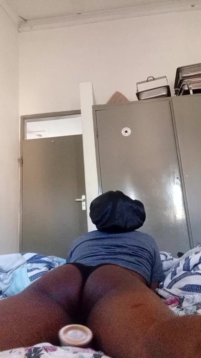 Rubbing my Beans end up with more orgasm | Clip 1