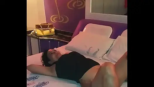 Evli karina'da hayran ateşli oluyor