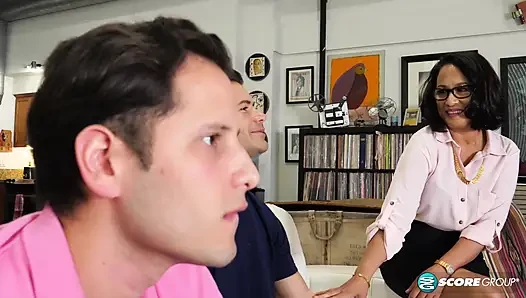 DP'd by her step-son and his buddy!