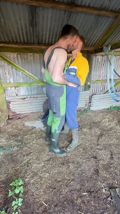 Si jangkung brit raw ngentot sama petani sam