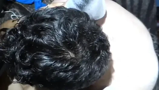 Зрелая шлюшка изменяет своему мужу