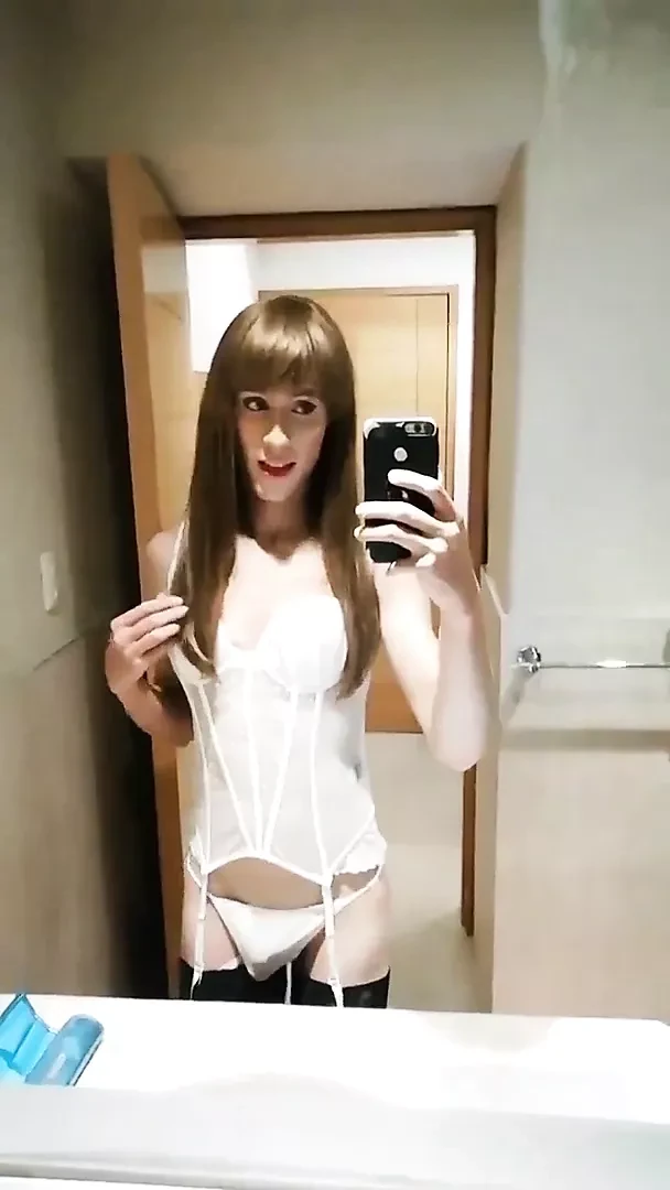 Sexy in white!
