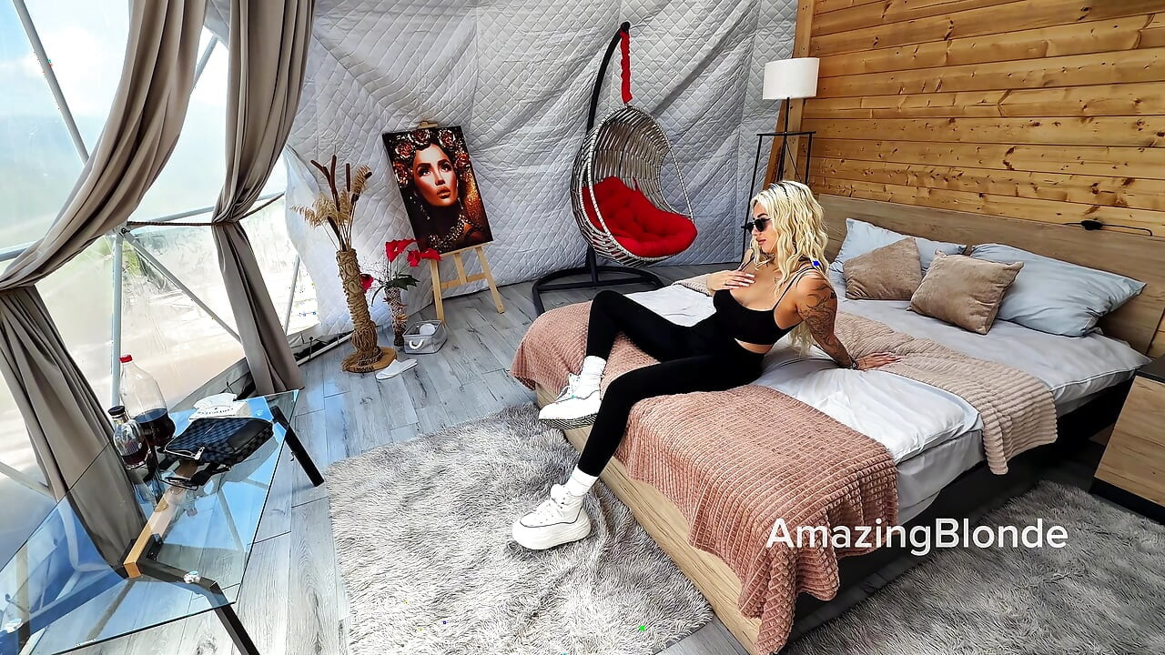 Met a guy in a mountain dome hotel and gave him a blowjob