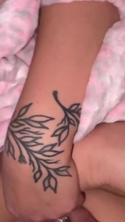 Hot Desperate Mom Begs for Orgasm and Eats Her Creampie | Clip 2