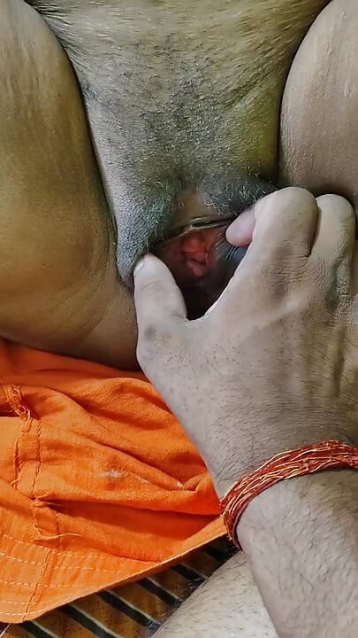 Pusssy rubber in deshi bhabhi