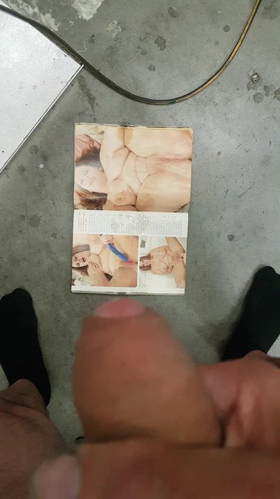 Big load  over big tits