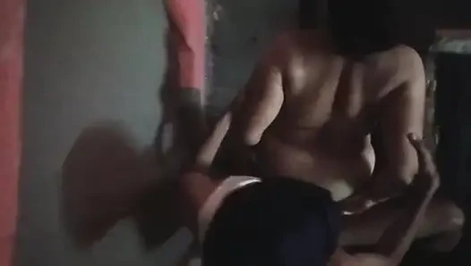 Köylü kızlar tam çıplak açık büyük kızlar büyük göğüsler ve meme uçları köyde seks sert domaltmalı sahte