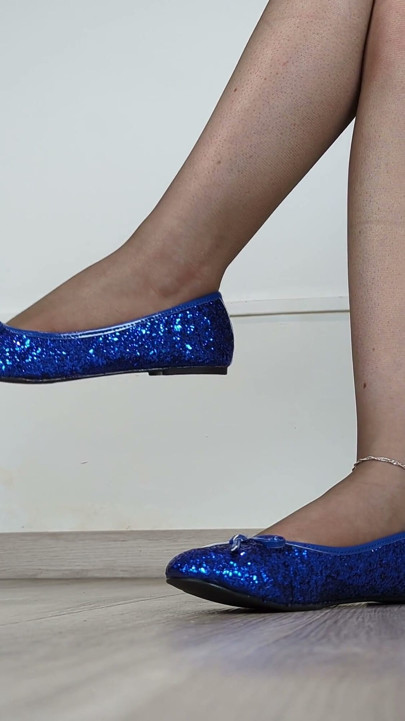 Shoeplay, Shoe Dangling & Walking in Blue Sequin Ballet Flats (shoe Collection) - Dame Olga 4K (747)