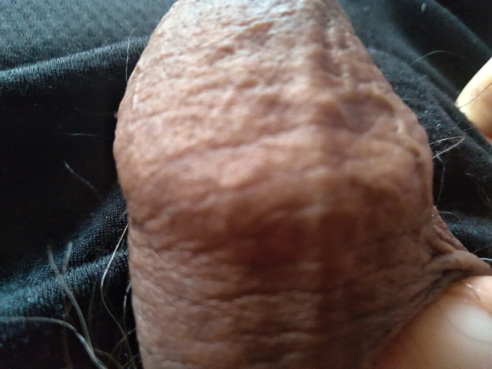 lonely gay man seeks someone to share his enormous dick with