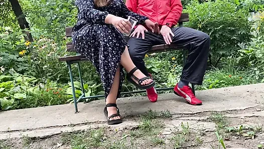Daha fazla uzatmadan: olgun bir üvey anne için sadece boşal
