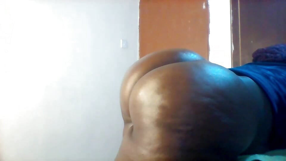 Anyone up and Hungry for Pussy