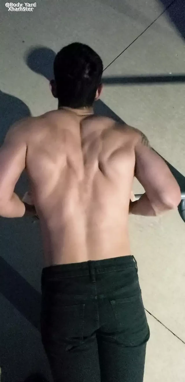 Sexy Straight Studs Back Muscles Workout Montage Fetish