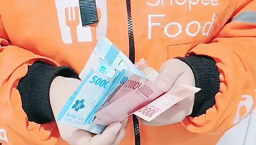 Delivering orders ends up being paid with customers