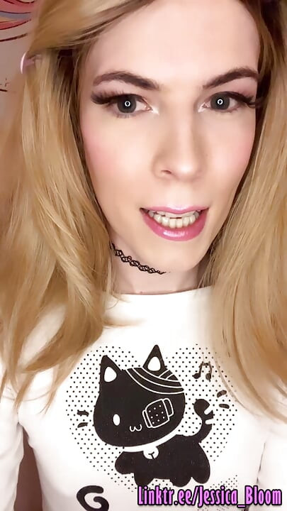Your Hot Trans Step-Daughter Jerks off And Cums into Her Own Mouth For You