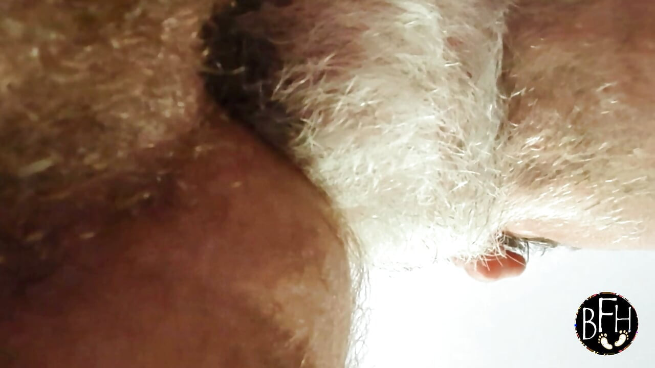 Daddy feasting on a beautiful hairy hole
