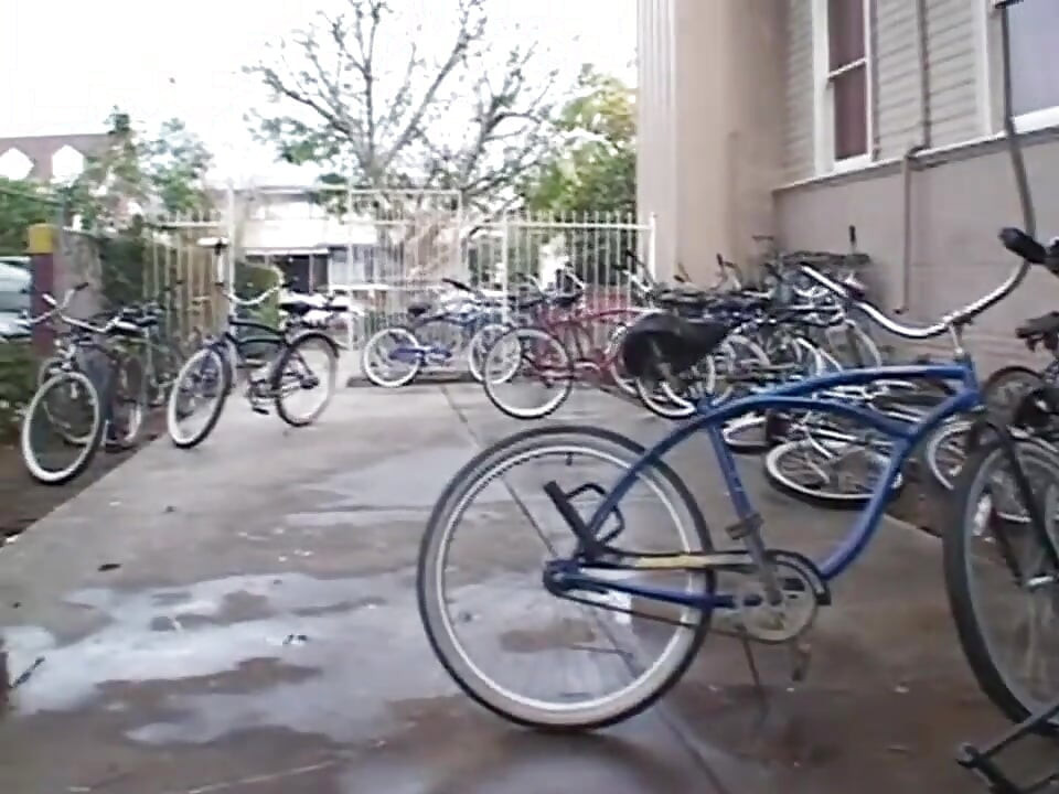 Putas universitarias calientes follan en la habitación del dormitorio