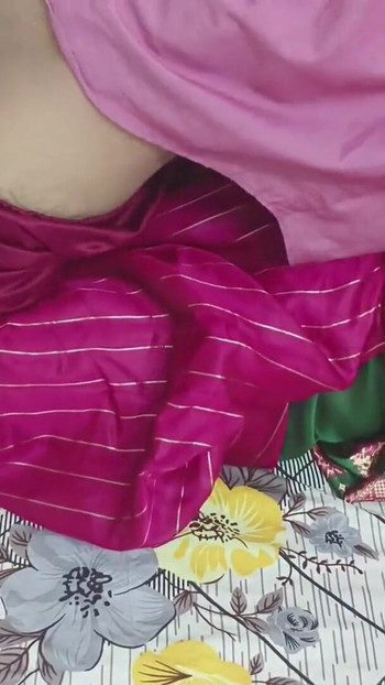 Patni Ke Office Jan ke Baad Pati Ne Nokrani Ko Jabardast | Clip 1