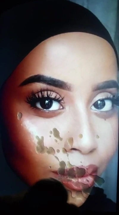 Somali hijabi cum tribute