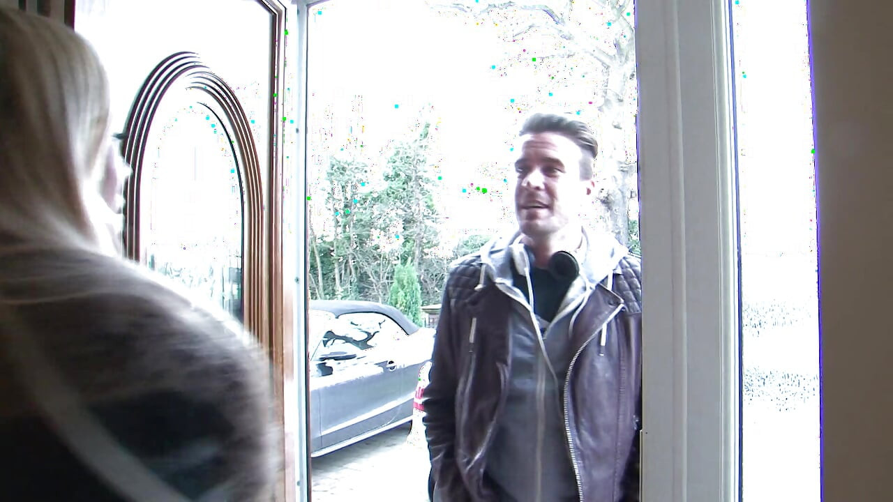 Remaja bertetek kecil miang dan mahu berkongkek