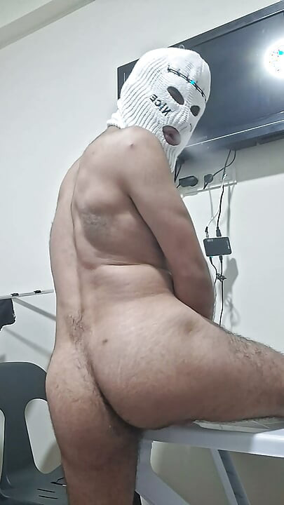 The masked Turk does justice to his toy