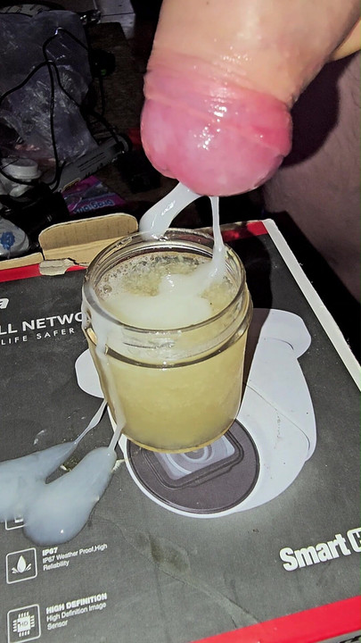 น้ําเงี่ยมให้เพื่อน