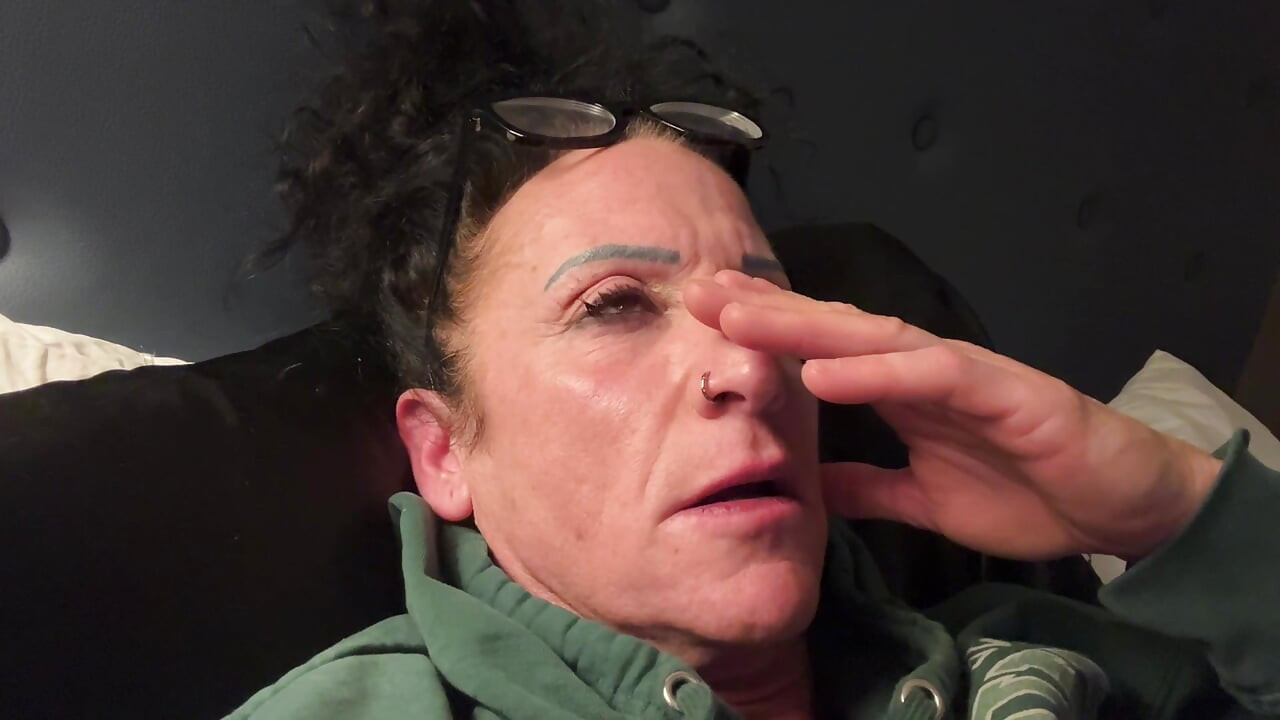 Kandys Bedtime Sneezing