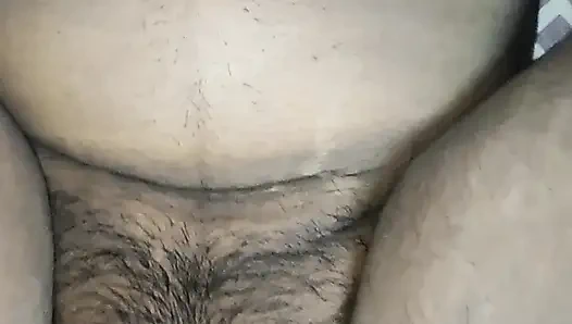 Необрезанная полная романская сперма в киске
