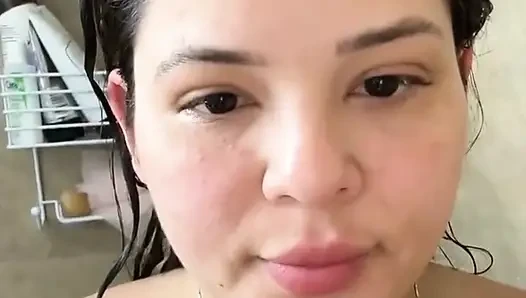 Live Stream with Dani Valentina