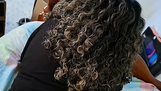 FINALLY I manage to catch MY SISTER-IN-LAW already has the thread on!!