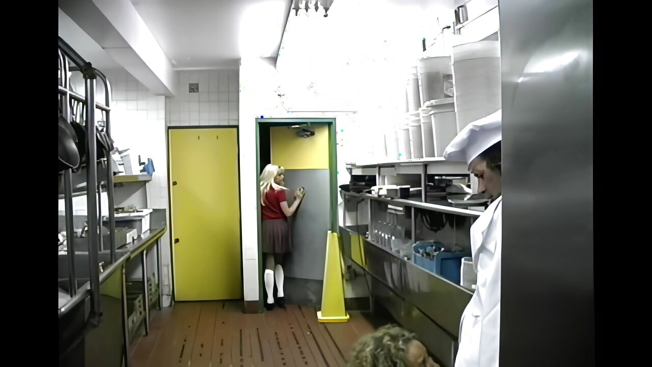 Uma bela puta fodida pelo chef