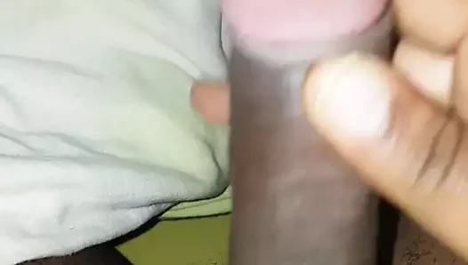 Yatağımda. benim siyah horoz zor