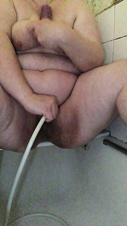 Shybbw100シャワーに隠れて遊ぶ