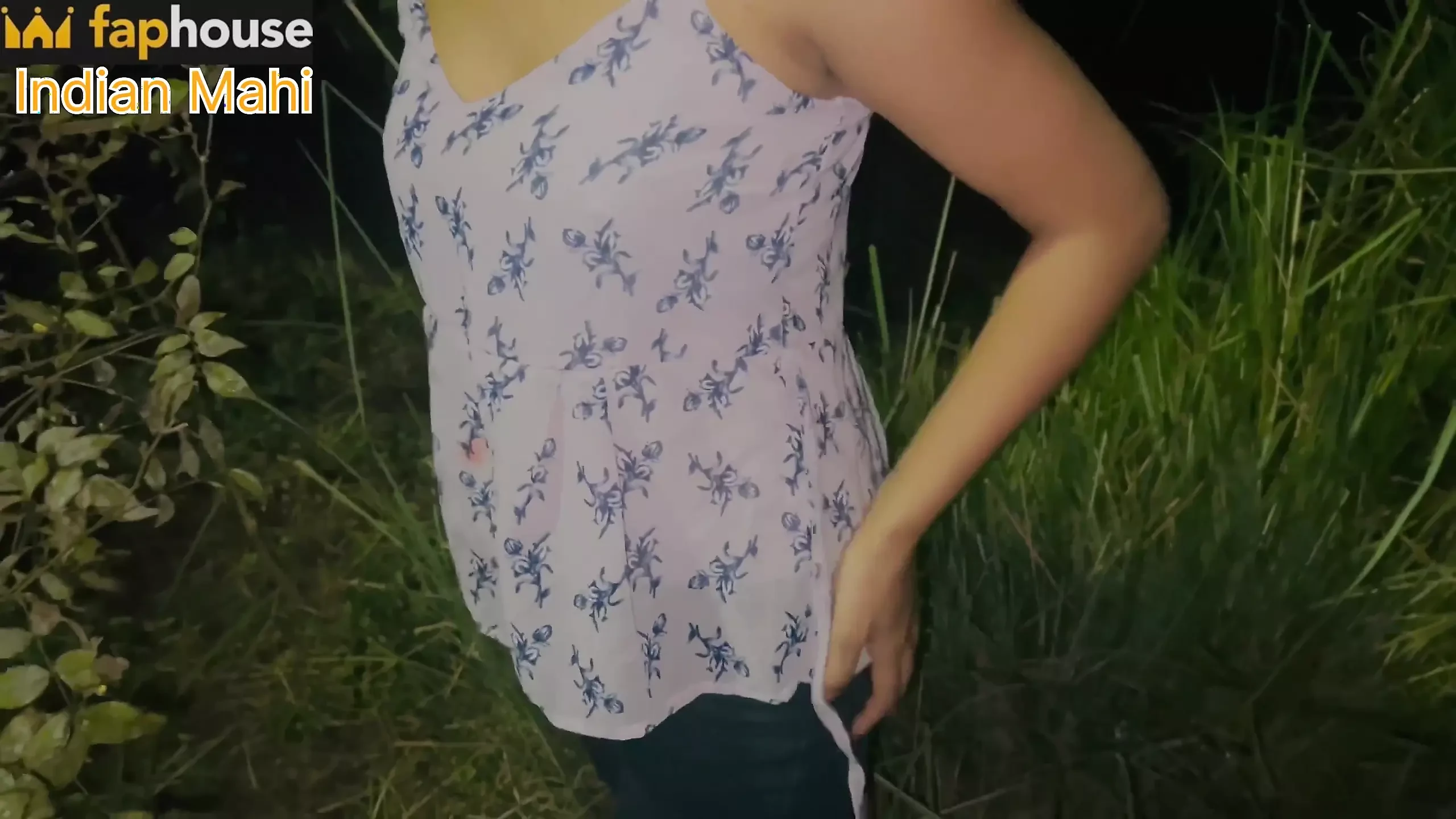 Desi Village Girl Fuck in Jungle at Night I Hid From Home and Fucked