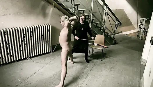 Nyonya April si wanita dominan - cell45 - penjara april, bagian 2