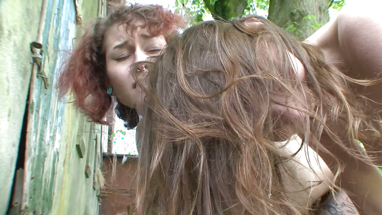 Domme Power-Washes Her Slaves Then Vacuum-Pumps Their Cunts