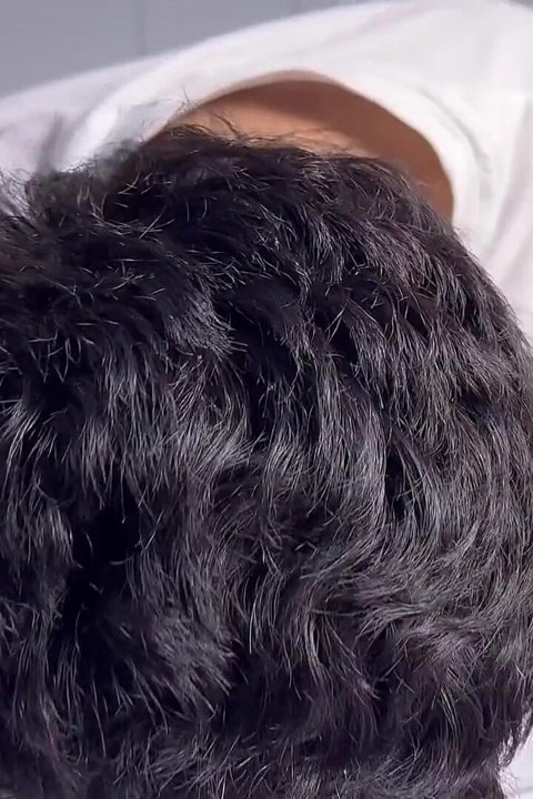 Máquina! Ela não se masturbava há dias e seu leite saía grosso