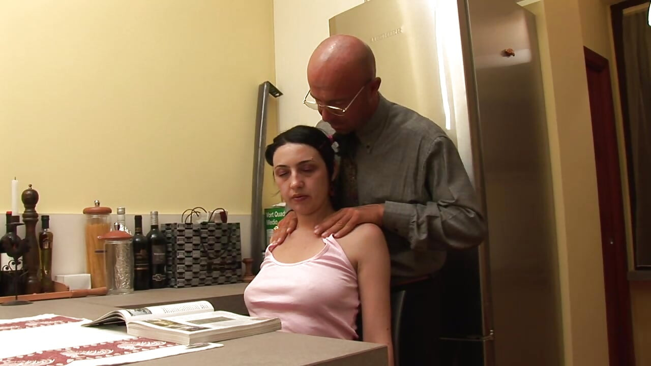 ひねくれた継父は私に触れたい