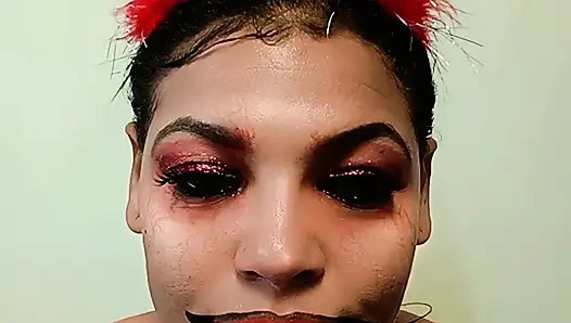 Devil yawns dengan luar biasa