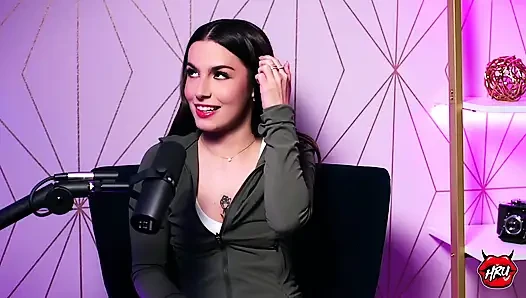 Chanel Camryn: Betapa Pendatang Baru Terbaik Avn Menemukan Kekuatan Dalam Kesulitan
