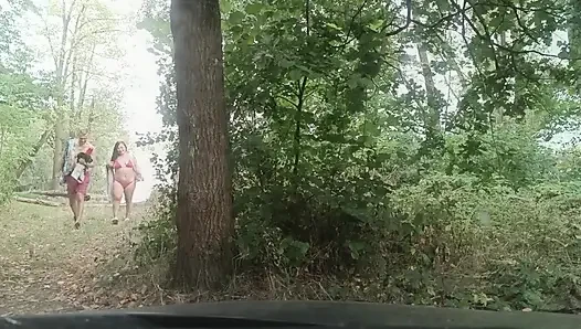 Kamera di dalam mobil.