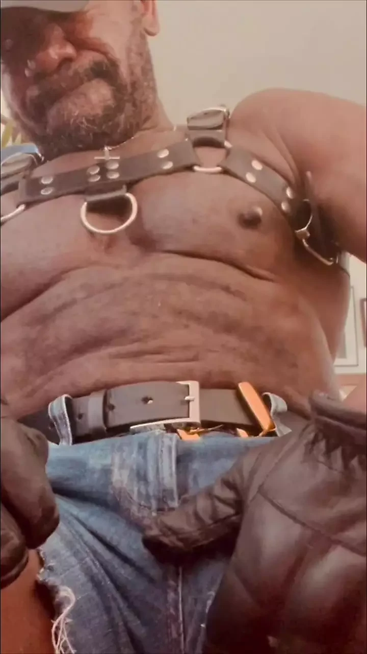 Δερμάτινη ζώνη Denim Cutoffs BBC Titplay και Sex Toy Session