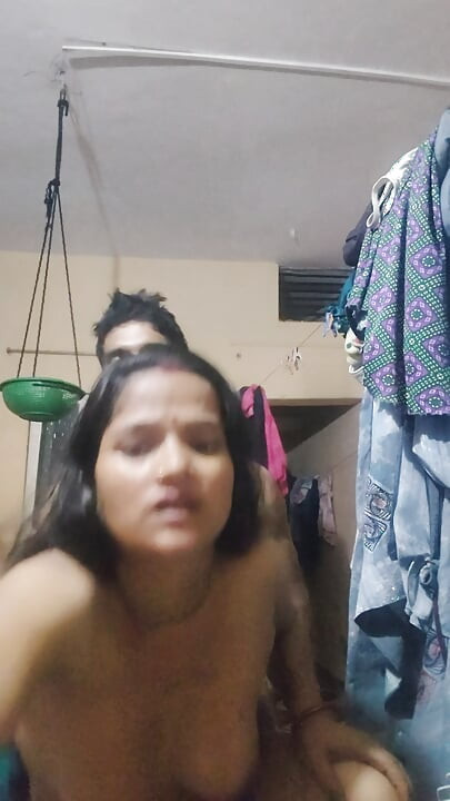 Deshi bhabhi ki chudai video hindi me