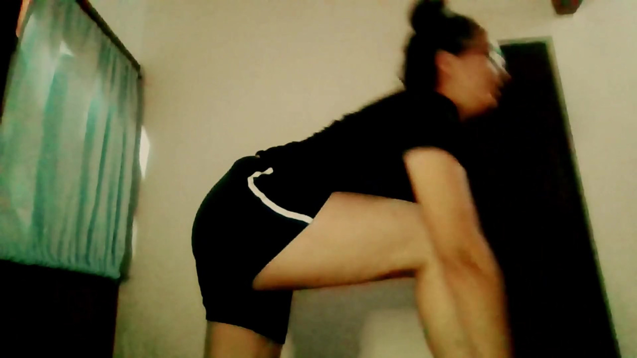 カウントダウンで私はあなたを私のお尻に射精させます