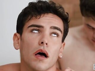 Troye Dean Sneakily Sucks The Masseur Damian Night's Dick While His Bf Is In The Same Room - MEN