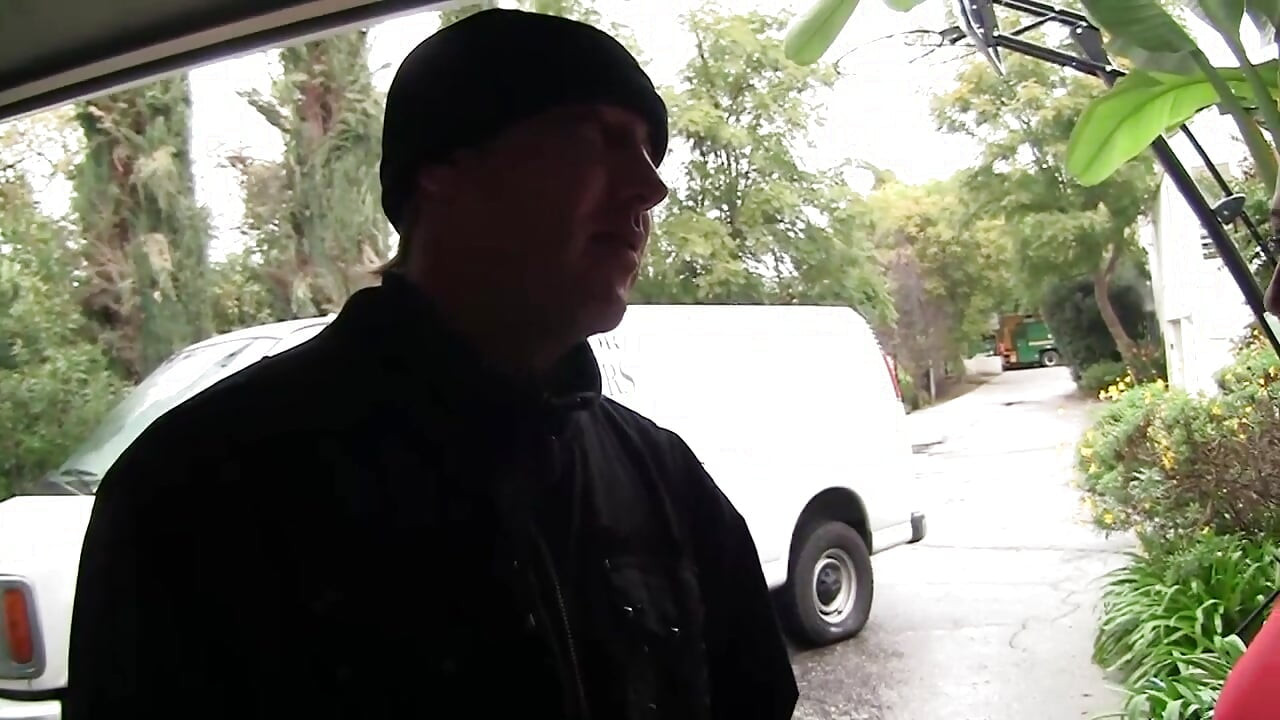 Chubby slut takes a nice cock in her sweet pussy